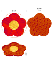 Ollie Licki Mat: Flower - Red